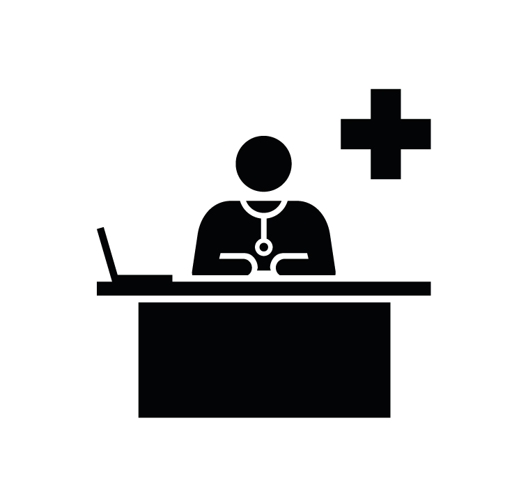 Persona con fonendoscopio tras mesa con ordenador y cruz en la pared